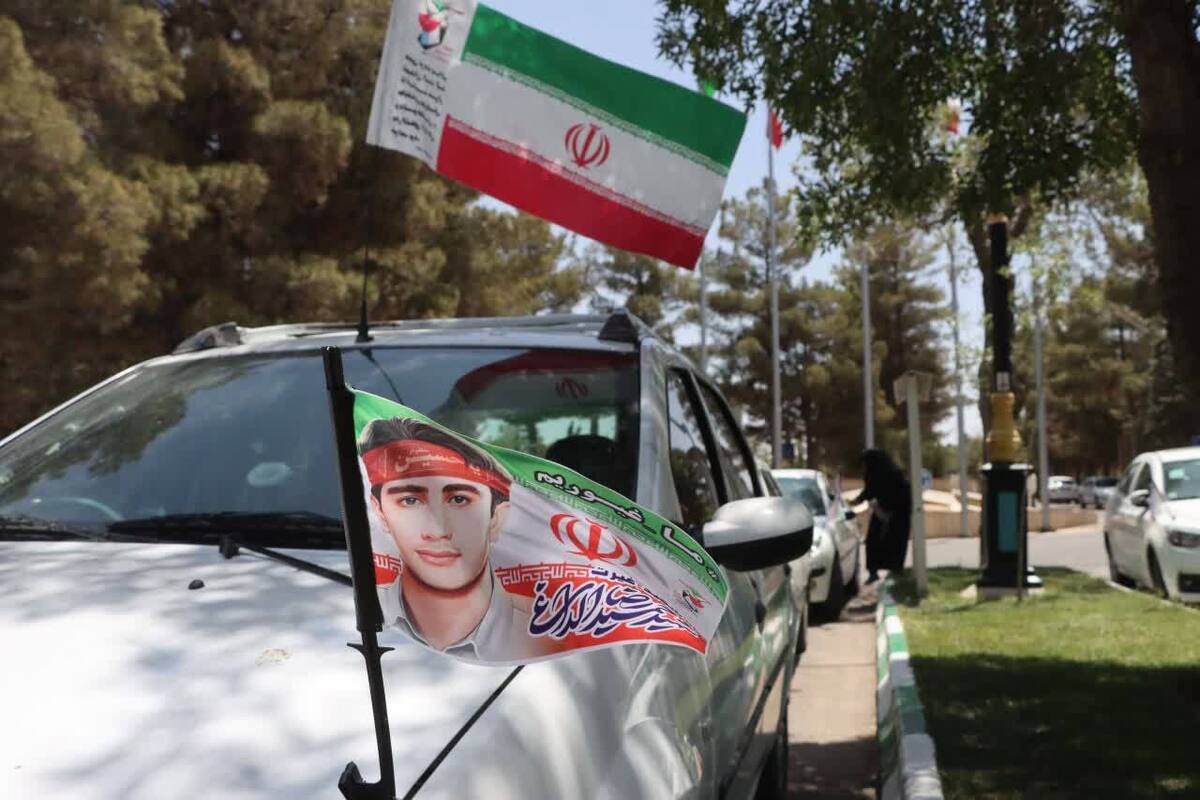 همزمان با چهلمین روز شهادت شهید غیرت «حمیدرضا الداغی» حرکت کاروان خودرویی شرکت کنندگان در مراسم بزرگداشت شهید الداغی از مشهد به سمت سبزوار آغاز شد.