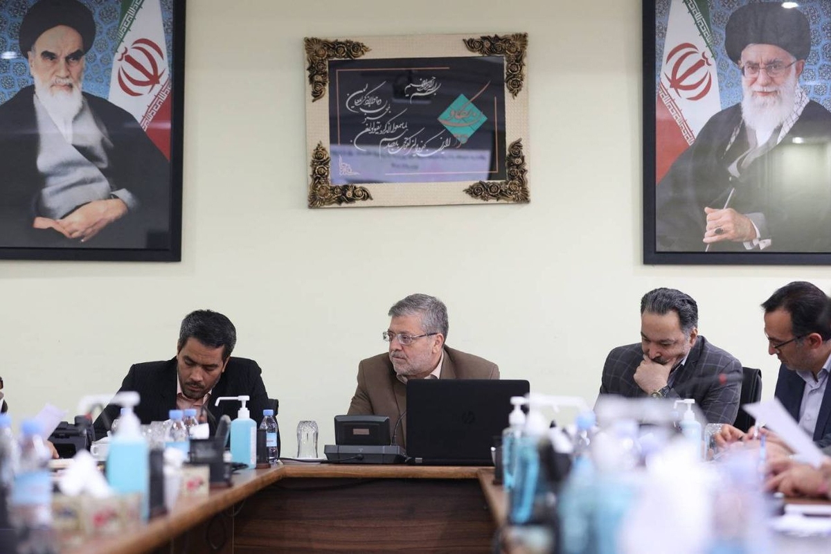 شهردار مشهد در شورای شهرداران شهر مشهد گفت: از معاونان خواسته‌ام تمام وظایفی که می‌شود از ستاد به‌صف واگذار کرد، تفویض اختیار شود تا با کوتاه شدن فرایندها کار سرعت گیرد.