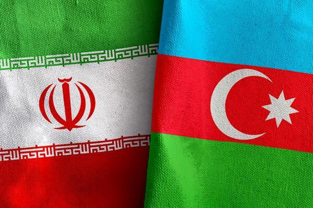 بنابر اعلام سفارت ایران در آذربایجان از تاریخ دوم تیرماه ۱۴۰۲، روند صدور روادید فرودگاهی برای اتباع جمهوری اسلامی ایران در فرودگاه‌های بین‌المللی جمهوری آذربایجان متوقف خواهد شد.