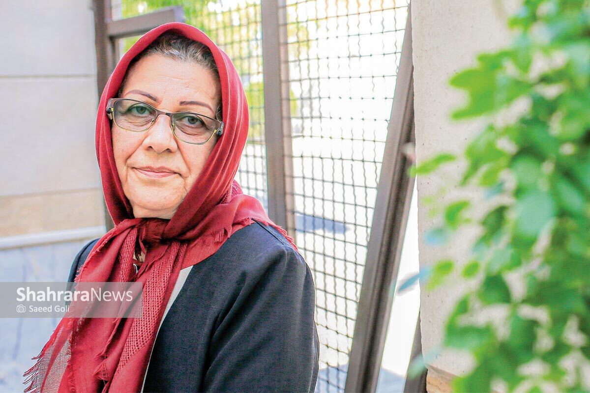 بازنشر گفتگویی با خانم ارفع السادات طیبی، دبیر بازنشسته آموزش و پرورش | جنگ، کتاب و مدرسه