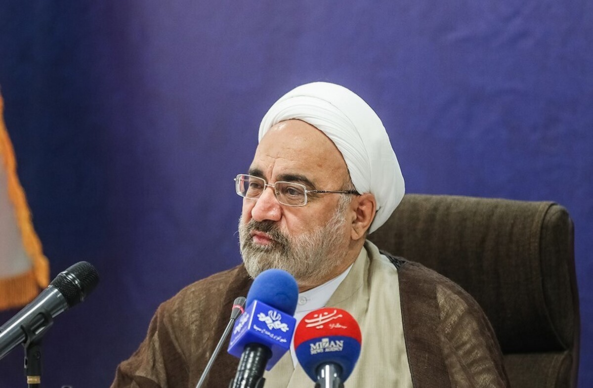 معاون اول قوه قضائیه در رابطه با ویدئو منتشر شده در فضای مجازی از صحبت‌های فرمانده انتظامی یکی از استان‌ها گفت: این مورد سه روز گذشته اتفاق افتاده است؛ ادبیات، ادبیات خوبی نبود.