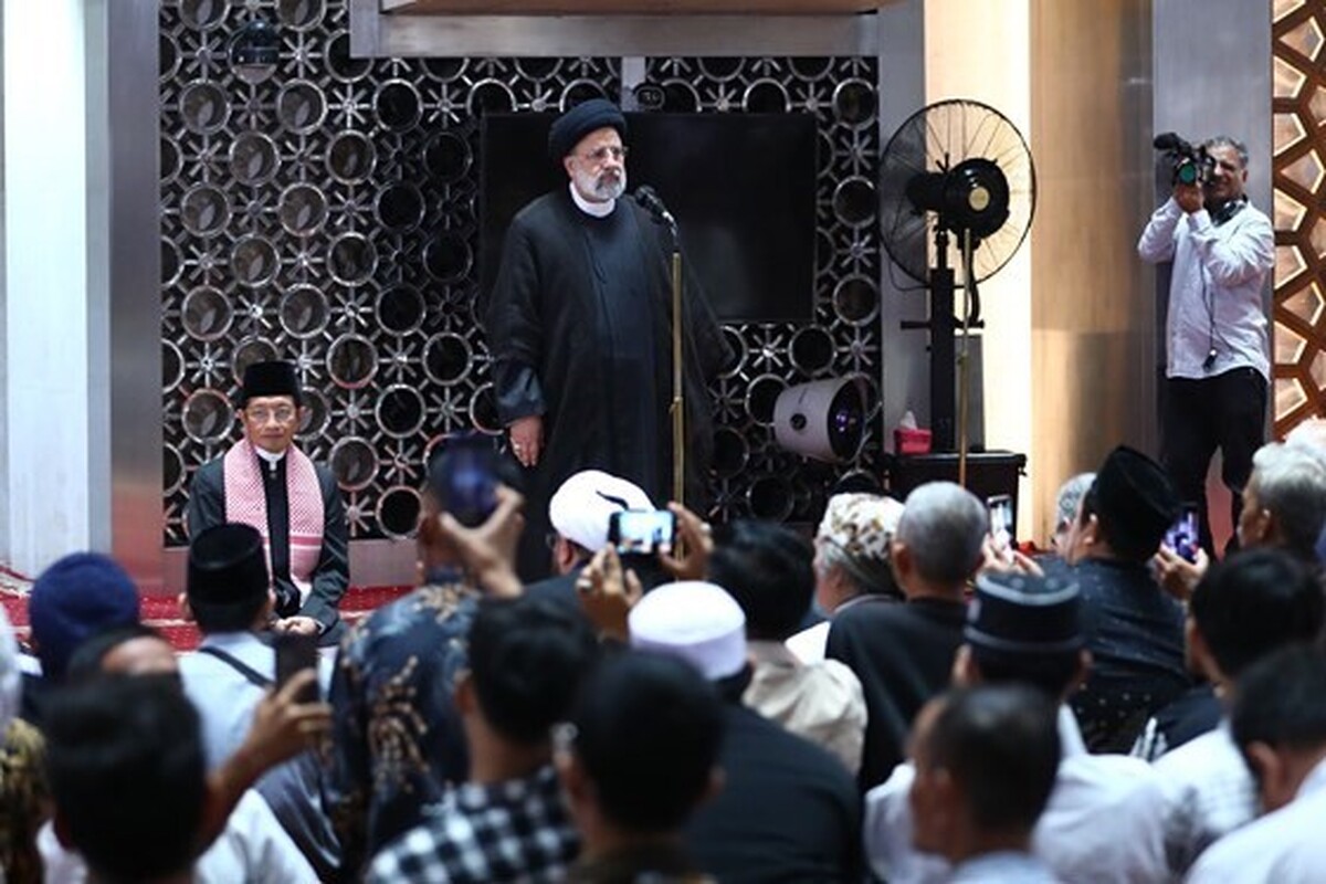 رئیس جمهور گفت: امروز مسلمانان جهان می‌دانند که بهترین دوست آن‌ها که به عزت و استقلال و حفظ افتخارات آن‌ها فکر می‌کند و ناامنی آن‌ها را ناامنی برای خود تلقی می‌کند، ایران اسلامی است.