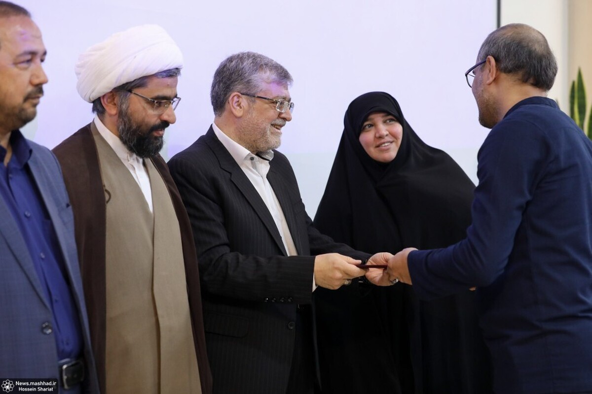  
سرپرست معاونت برنامه ریزی، مدیرکل بازرسی و مشاور عالی شهردار مشهد معارفه شدند