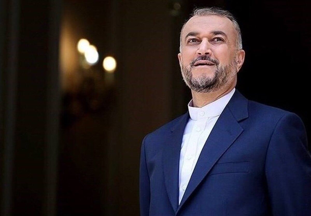 مذاکره کننده ارشد دولت نجات ملی یمن با حسین امیرعبداللهیان وزیر امور خارجه کشورمان در محل سفارت ایران در مسقط دیدار و گفتگو کرد.