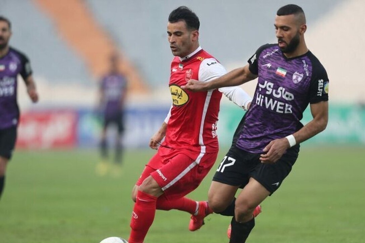 پرسپولیس با ترکیبی نه چندان متفاوت نسبت به هفته های آخر لیگ به مصاف هوادار می‌رود.
