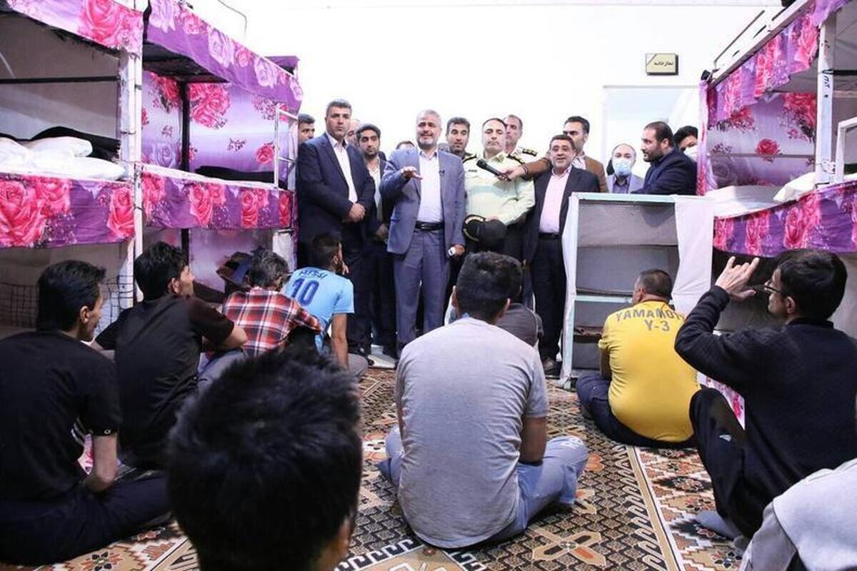رئیس کل دادگستری استان تهران به همراه دادستان و مدیرکل سازمان زندان‌های استان تهران با حضور در زندان دماوند، از ندامتگاه این زندان و بخش‌های مختلف آن بازدید کردند.