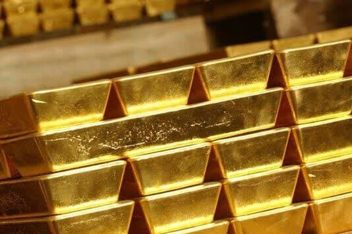 رئیس سابق سازمان توسعه تجارت از ورود یک تن شمش طلا به کشور طی سه ماه گذشته در قالب بازگشت ارز صادرات خبر داد.