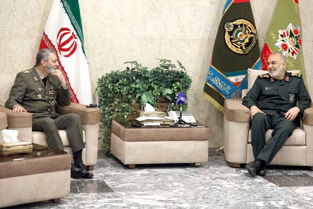 همایش فرماندهان نیرو‌های مسلح به‌مناسبت روز ملی جوانی جمعیت در ستاد فرماندهی سپاه پاسداران انقلاب اسلامی برگزار شد.