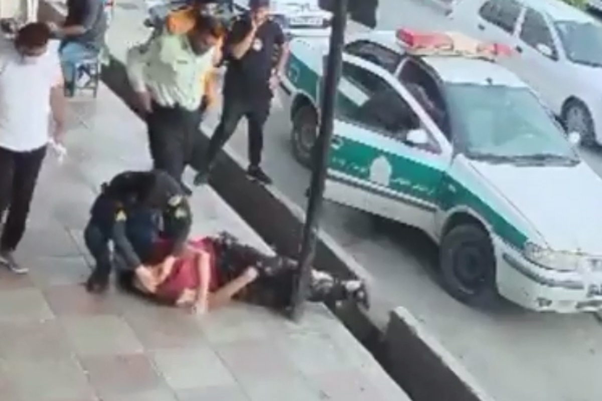 واکنش سریع پلیس، جوانی که در شهرستان ایذه دچار تشنج شده بود نجات پیدا کرد.