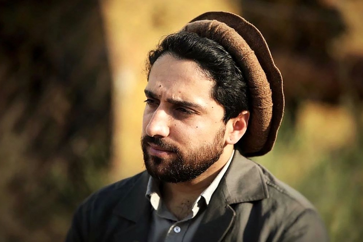 احمد مسعود، فرزند احمدشاه مسعود قهرمان ملی افغانستان در واکنش به اتفاقات روز گذشته در مرز ایران و افغانستان در استان سیستان بلوچستان، مصرعی از یک شعر مولانا را منتشر کرد.