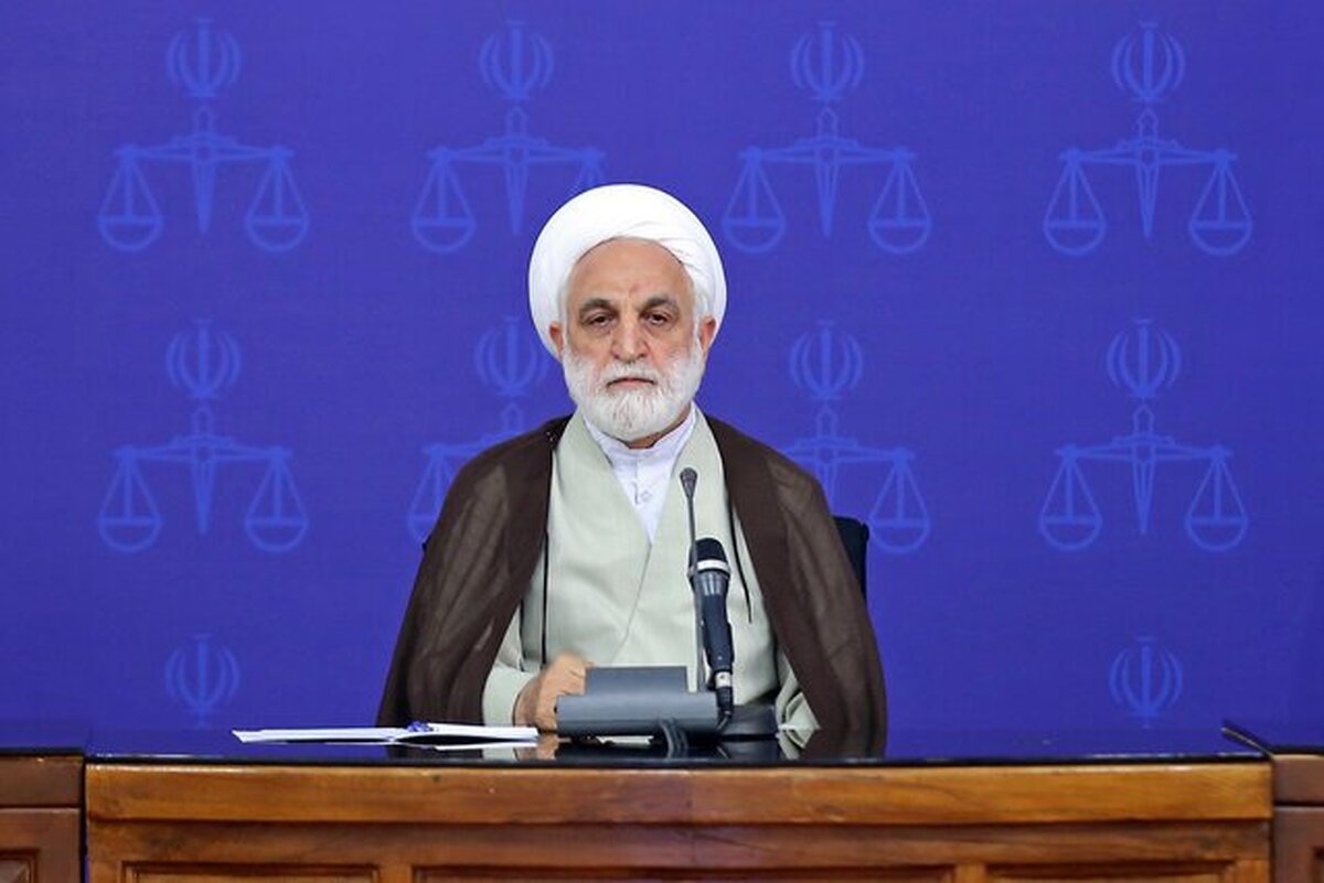 رئیس قوه قضاییه گفت: بسیاری از ایرانیان مقیم خارج از کشور می‌توانند به وطن بازگردند و بازگشت آن‌ها به ایران نه تنها هیچ ایراد و ضرری ندارد بلکه واجد منفعت برای خود و کشور است؛ این ماندن آن‌ها در خارج از کشور است که واجد ضرر است.