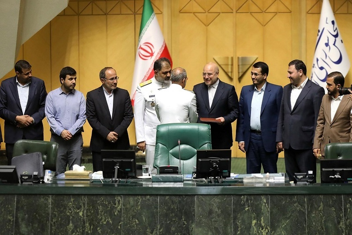 نمایندگان مجلس شورای اسلامی از دریادلان ناوگروه ۸۶ نیروی دریایی ارتش جمهوری اسلامی ایران تقدیر کردند.