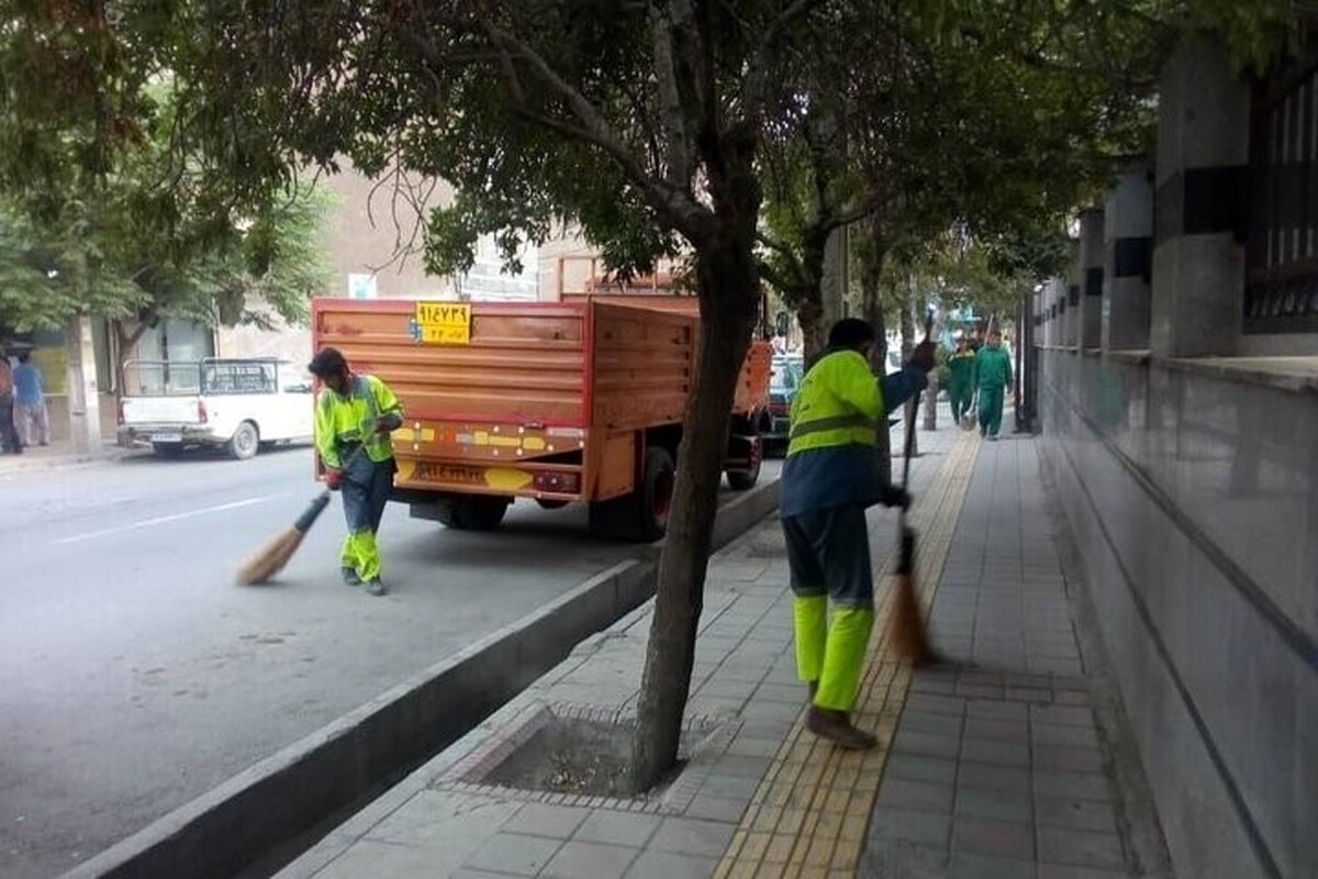سرپرست اداره کل هماهنگی و نظارت بر خدمات شهری شهرداری مشهد، از اجرای پویش محله رضوی هم‌زمان با دهه کرامت با هدف پاک‌سازی معابر شهری و جمع‌آوری بیش از ۱۵۰۰ تن خاک و نخاله از ‌شهر در این پویش خبر داد.