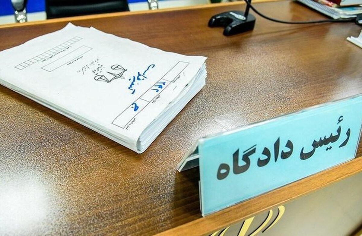 معاون دادستان عمومی و انقلاب مرکز استان قم از صدور کیفرخواست کلاهبرداران رایانه‌ای به شیوه حباب‌زنی و جعل موجودی حساب‌های بانکی خبر داد.