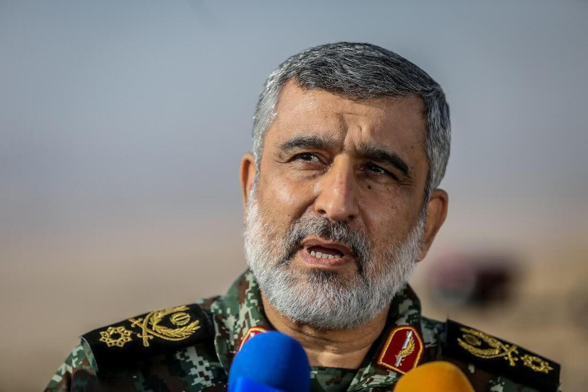 فرمانده نیروی هوافضای سپاه از رونمایی موشک هایپرسونیک در آینده نزدیک خبر داد و گفت: موشک هایپرسونیک آزمایش‌های خود را پشت سرگذاشته است.