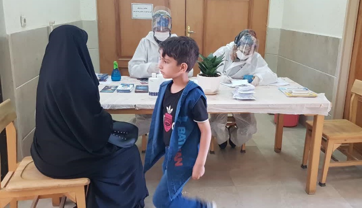 معاون پرورشی و فرهنگی وزارت آموزش و پرورش از آغاز فرایند غربالگری پایه روانشناختی و سلامت روان دانش آموزان خبر داد و گفت: براساس نتایج به دست آمده، وضعیت روانی و اجتماعی دانش‌آموز را می‌سنجیم و آنها را در دسته‌های سالم، در معرض خطر، آسیب‌دیده و دارای فوریت‌های روانی تقسیم‌بندی می‌کنیم.