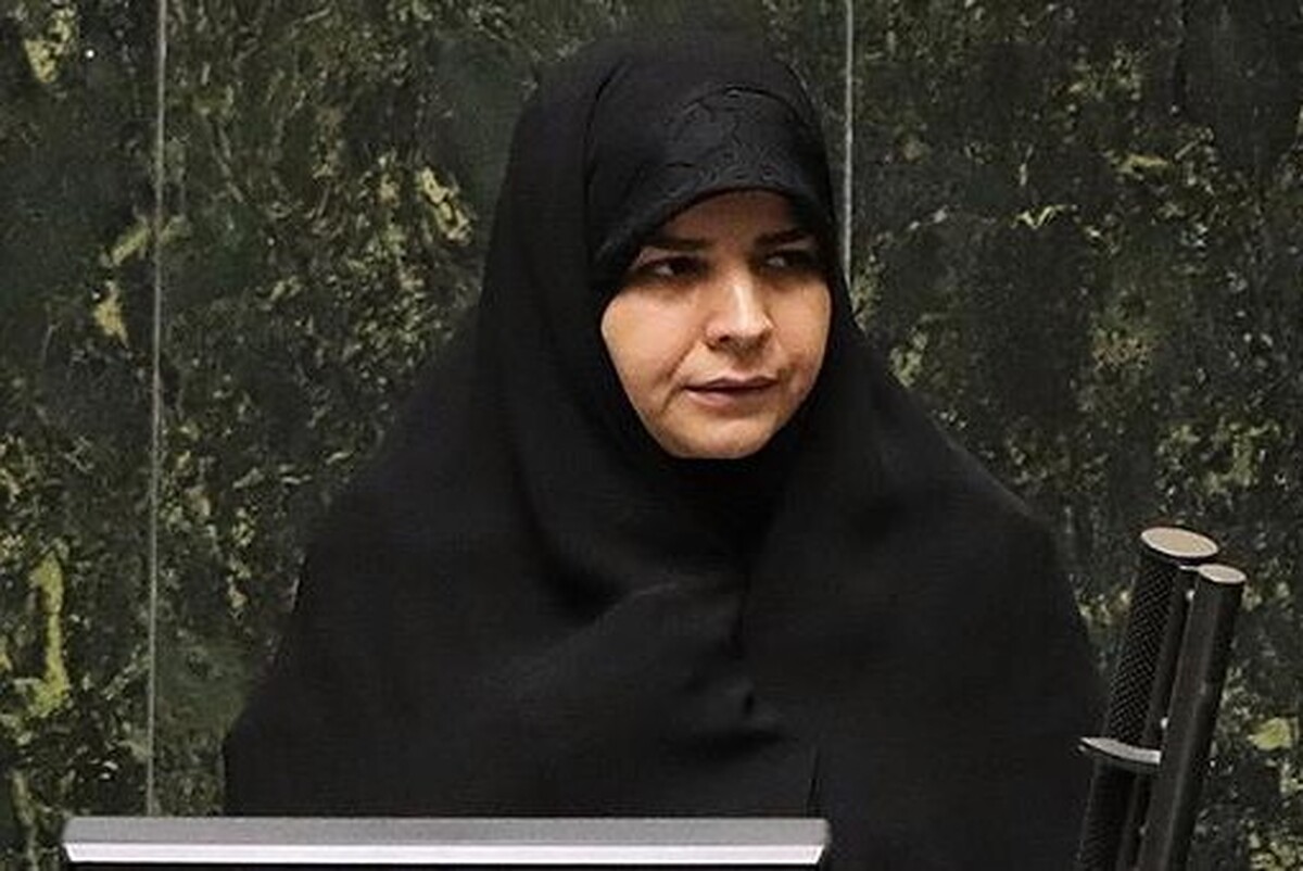نماینده مردم نائین در مجلس ضمن حمایت از برنامه‌های وزیر پیشنهادی آموزش و پرورش، برنامه‌های وی برای آموزش و پرورش را منطبق با سند تحول بنیادین دانست که باعث بهبود وضعیت تعلیم و تربیت در کشور می‌شود.