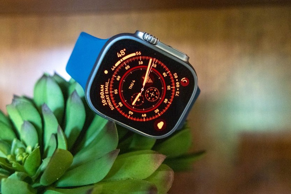 با اینکه اپل درحال حاضر روی بهبود تجربه استفاده از ساعت هوشمند خود با سیستم عامل watchOS ۱۰ کار می‌کند، هنوز نکات و ترفند‌های ساده‌ای درباره Apple watchها وجود دارد که بیشتر کاربران از آن‌ها استفاده نمی‌کنند.
