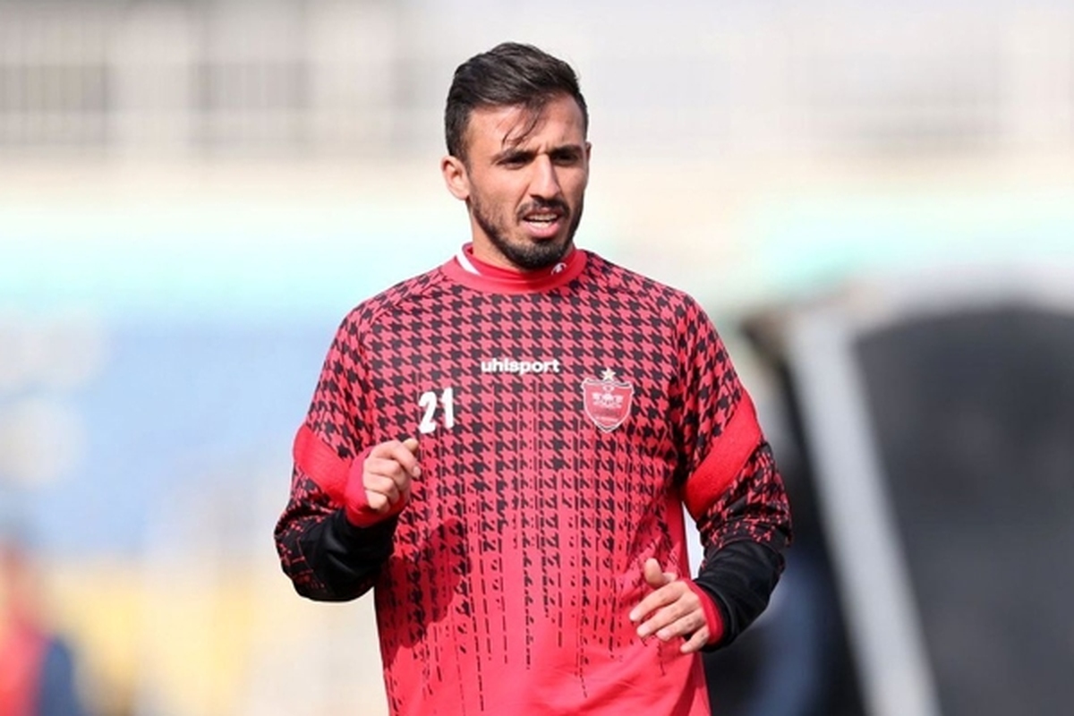 باشگاه پرسپولیس از بدقولی های هافبک خود شاکی است.