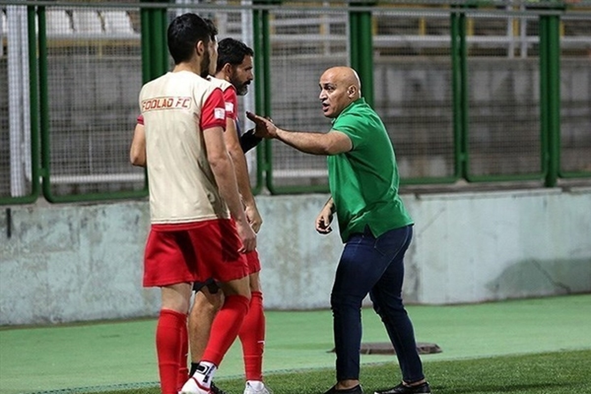 باشگاه فولاد با معضل بزرگی در حفظ نفراتش مواجه است.
