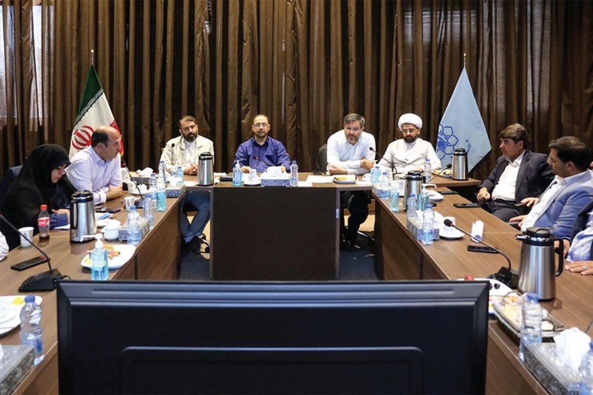 رئیس کمیسیون فرهنگی، اجتماعی، زیارت، گردشگری و رسانه شورای اسلامی شهر اظهار کرد: عملکرد منطقه  ۵ در اجرای پروژه‌های زودبازده و تحقق اهداف شورا نسبت به مقوله سامان دهی حاشیه شهر مثبت است و یکی از مناطق پیشرو در اجرای پروژه‌های زودبازده اعتماد بخش و جریان ساز در مشهد است.