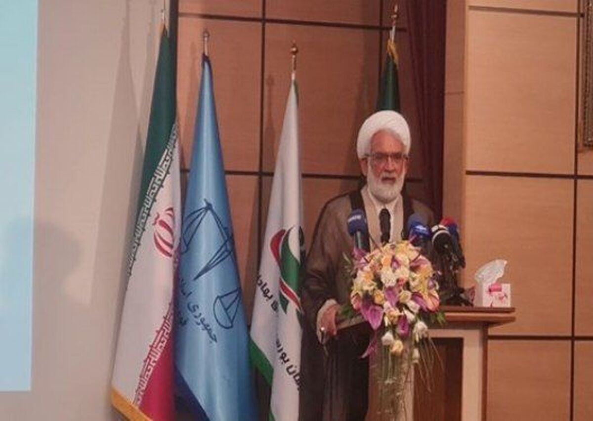 دادستان کل کشور گفت: در گذشته شاهد افرادی بودیم که با ترفندهایی در بازار سرمایه و استفاده از رانت‌های اطلاعاتی یک شبه به پول های زیادی دست پیدا کردند.