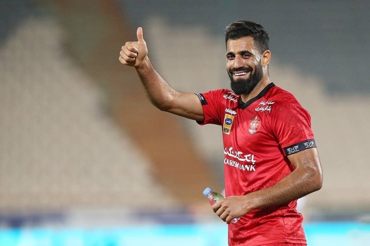 مدافع ملی‌پوش کشورمان احتمالاً به زودی با پرسپولیس قرارداد امضا خواهد کرد.