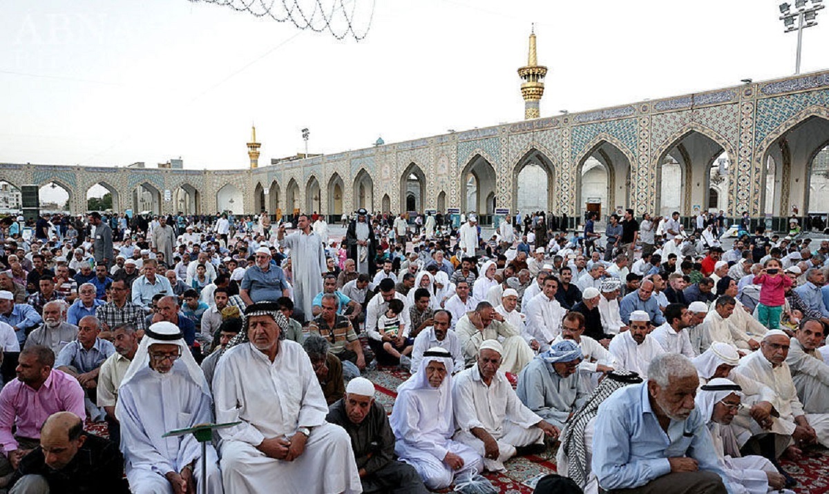 به همت مدیریت زائران غیرایرانی حرم مطهر رضوی، مراسم جشن شب  عید غدیر خم ویژه زائران اردو و عرب زبان در حرم مطهر رضوی برگزار می‌شود.