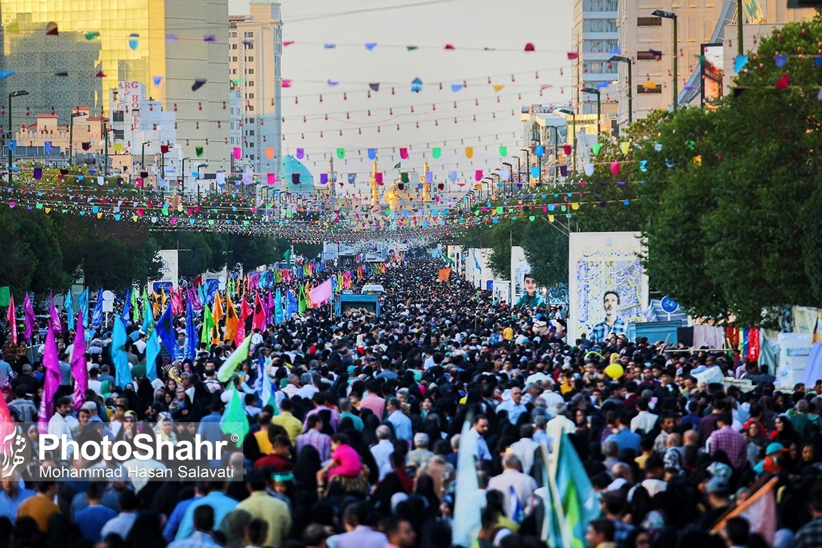 کدامین طنین، با آهنگی از دیار آینه، می تواند گل و گلشن را به سینه ها مهمان کند؟ مَنْ کُنْتُ مَوْلاهُ فَهذا عَلِیٌّ مَولاه.