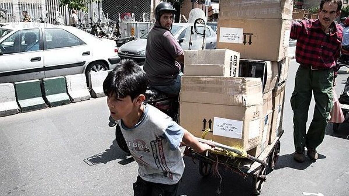 مدیر اداره بهزیستی مشهد از شناسایی ۱۴۵ کودک کار و خیابان در ۳ ماهه نخست امسال در مشهد خبر داد.