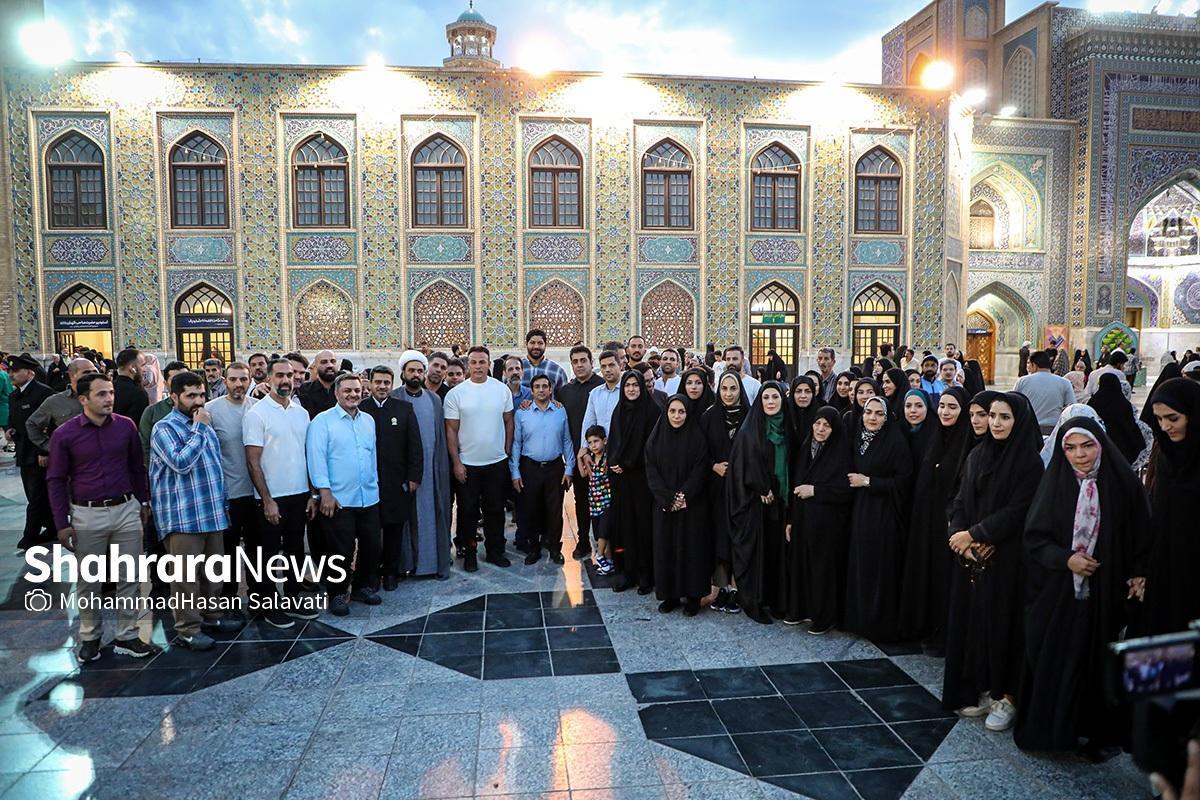 عرض ارادت قهرمانان ورزش ایران در بارگاه منور رضوی در آستانه عید غدیر + ویدیو