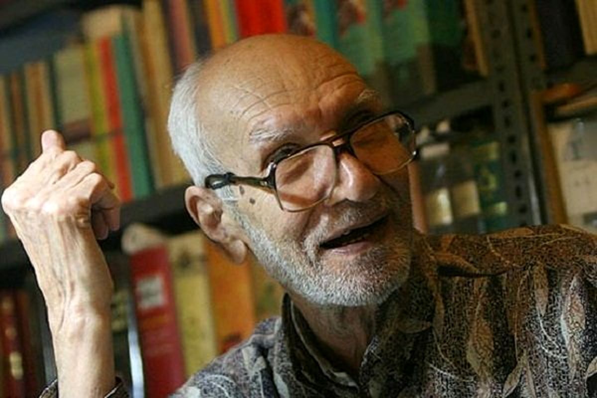 جایگاه مهدی آذریزدی در فرهنگ و ادب ایران آن قدر والا هست که لقب «پدر ادبیات کودک و نوجوان ایران» را برایش رقم زده باشد و روز درگذشتش، هجدهم تیرماه، را «روز ملی ادبیات کودک و نوجوان» نام گذاشته باشند.