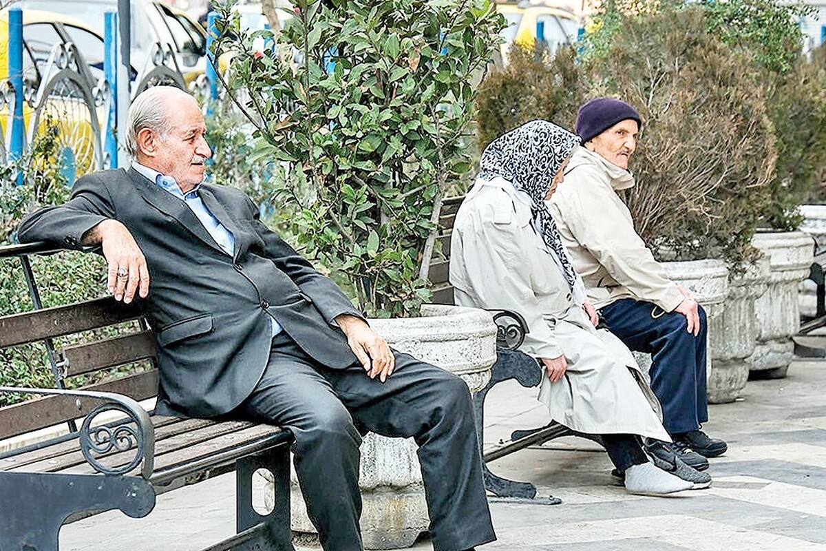مدیرعامل صندوق بازنشستگی کشوری جزئیات اختصاص وام ضروری و وام سفر به بازنشستگان را شرح داد.