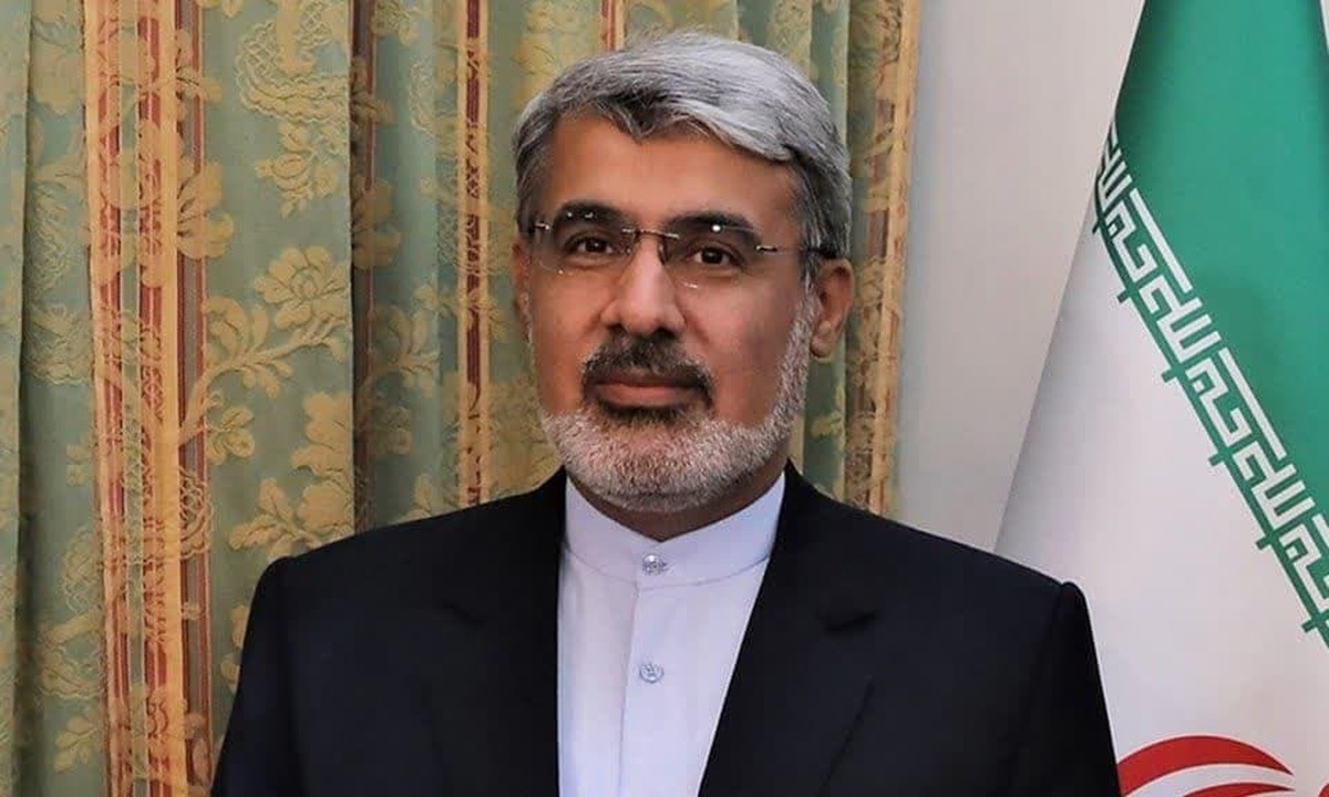 سفیر و نماینده دائم ایران در ژنو گفت: قطعنامه مجمع عمومی سازمان ملل متحد که طبق آن گزارش دبیرکل از وضع حقوق بشر در ایران به پنجاه و سومین نشست شورای حقوق بشر ارائه شده، با اهداف سیاسی و غیرمنصفانه بانیان آن به تصویب رسیده است.