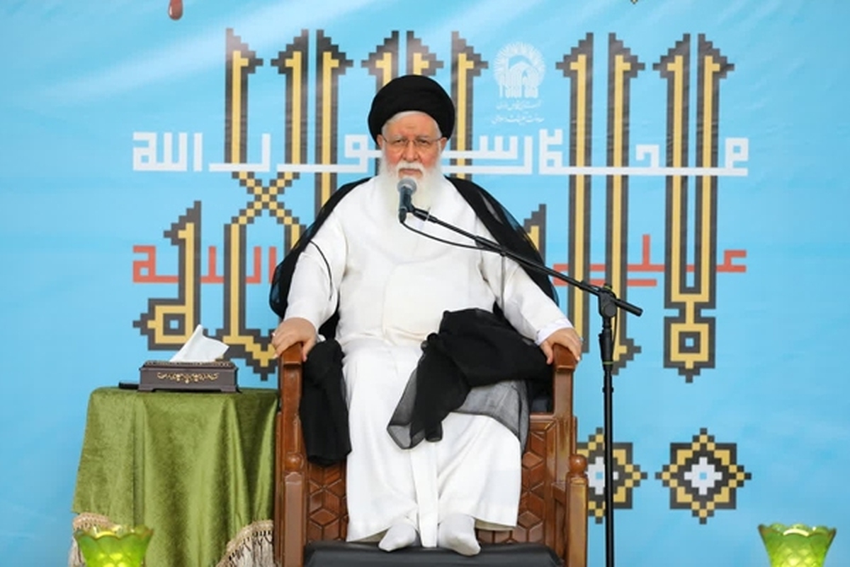 نماینده ولی‌فقیه در استان خراسان رضوی گفت: باید با روشنگری و تحلیل‌های فرهنگی، برای نسل جوان تحصیل‌کرده و دختران روشن‌اندیش ایرانی تبیین کرد که حجاب افضل ارزش‌های اعتقادی است و در اثر بی‌حجابی، کانون خانواده آلوده می‌شود، اساس فضیلت و هویت ارزشی خانواده به خطر می‌افتد و راه مراودات غیراخلاقی پیش پای جوان و نسل آینده‌ساز این کشور باز خواهد بود.