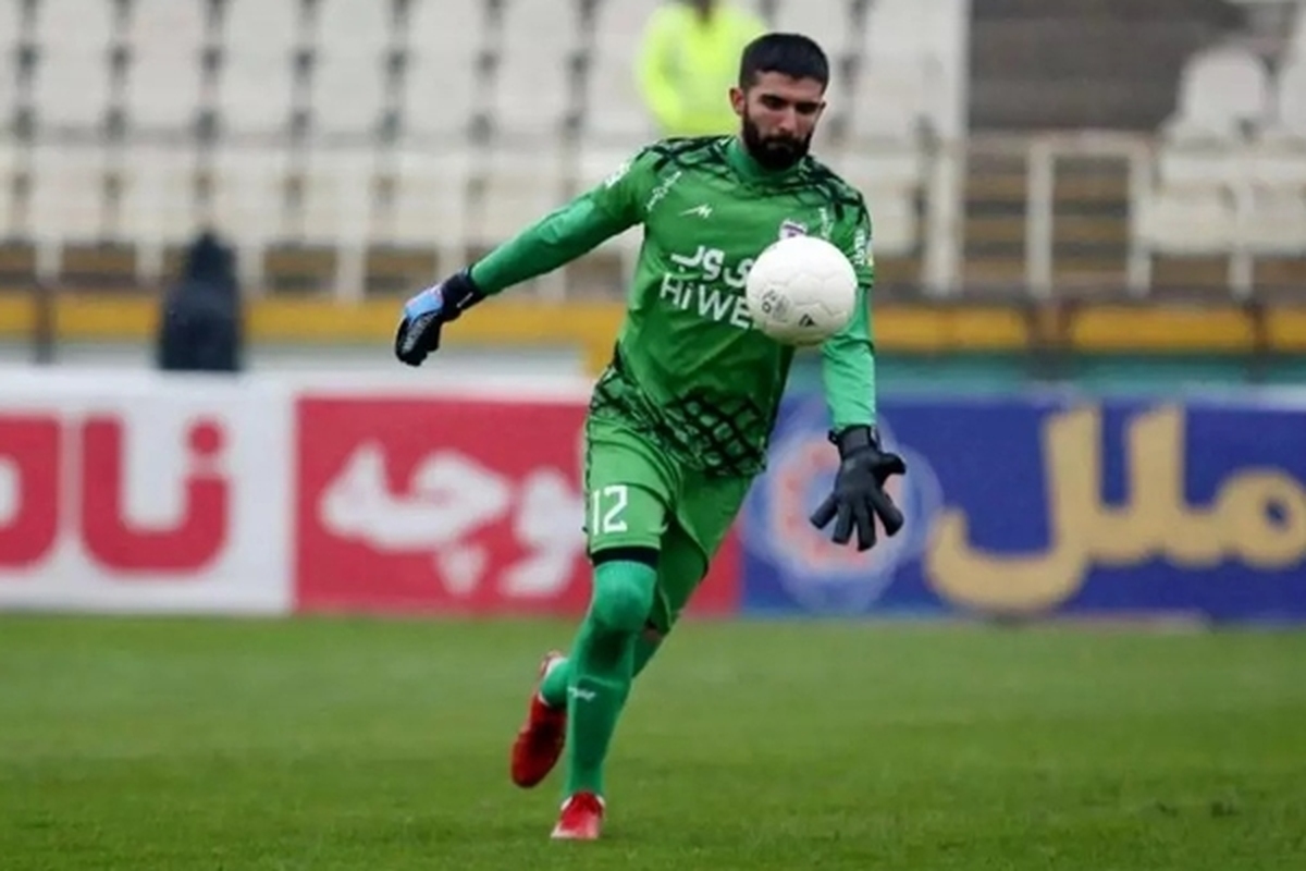 باشگاه هوادار از پیشنهاد پرسپولیس سوء استفاده کرد.