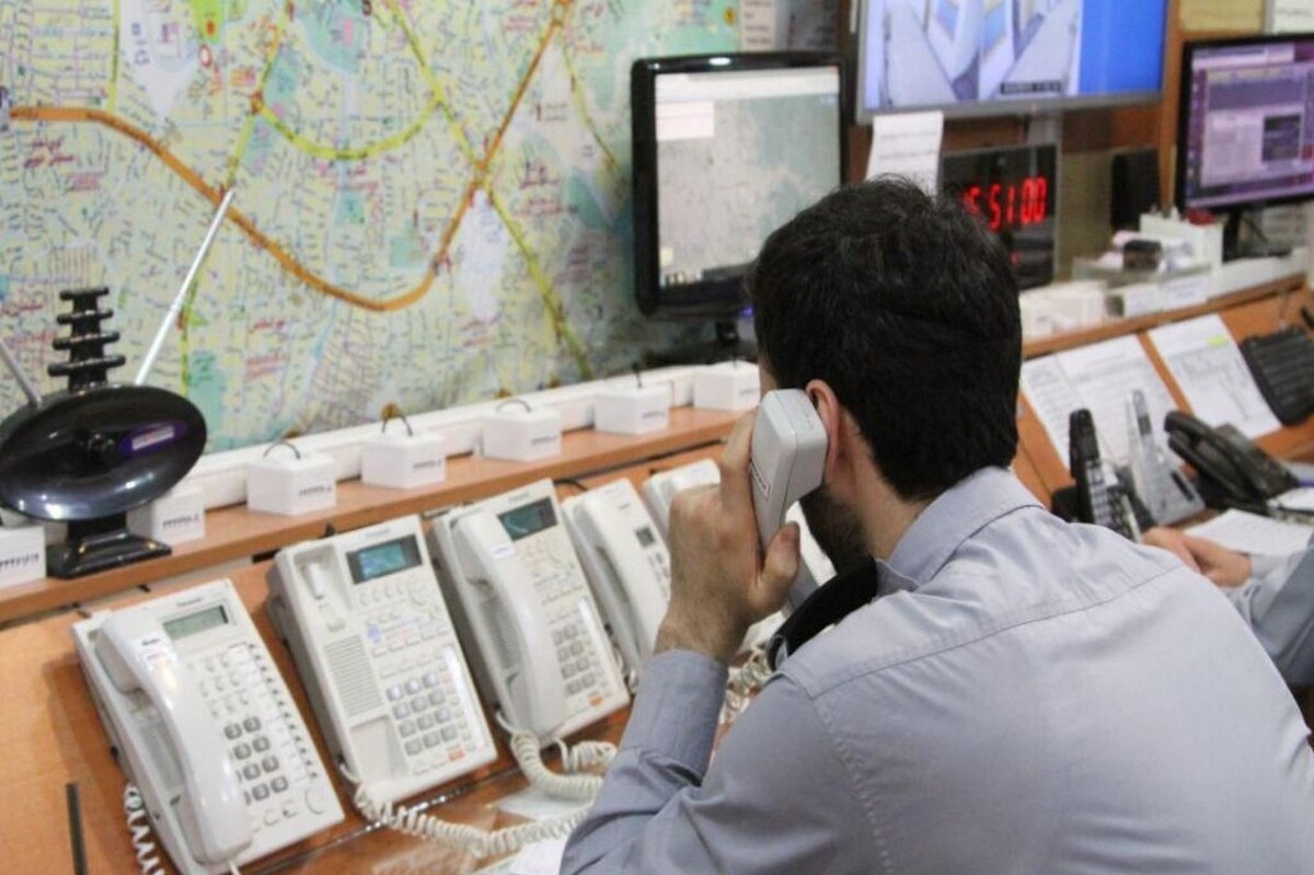 بیکارند یا بیمار، یا شاید هم هر دو. تلفن دارند، اما شایستگی استفاده از آن را نه. رفتارشان این طور گواهی می‌دهد. شما بگویید؛ چطور باید توصیف کرد کسی را که دویست بار با اورژانس تماس مزاحمی می‌گیرد، یا مثلا فردی را که در مدت یک هفته ۴ هزار بار مزاحم آتش نشانی می‌شود؟