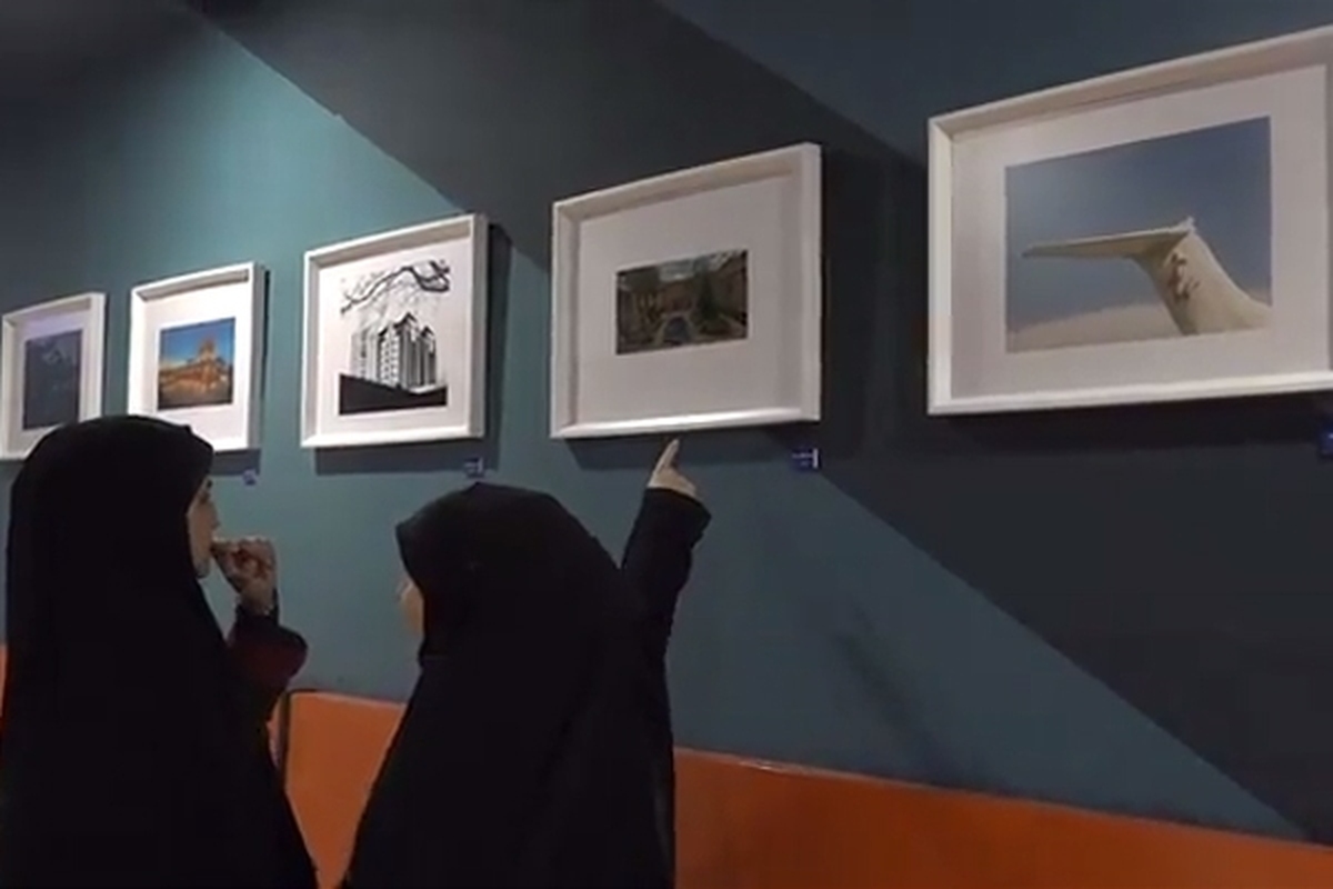 نمایشگاه عکاسی «شهر من» با موضوع عناصر شهر مشهد در پردیس سینمایی طلس افتتاح شد.