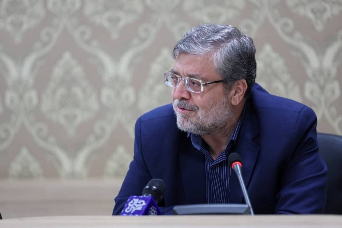 شهردار مشهد با اشاره به اقدامات قابل‌توجه مجتمع «شوق زندگی» در حوزه کاهش آسیب‌های اجتماعی گفت: از اقدامات این مجموعه به‌ویژه در حوزه کودکان کار، بی‌سرپرست و بد سرپرست حمایت خواهیم کرد.