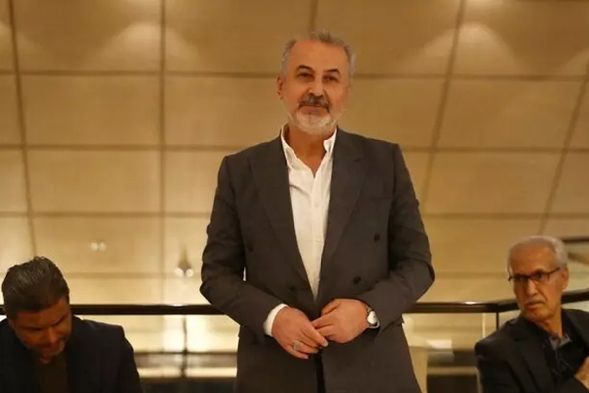 مدیرعامل باشگاه پرسپولیس سخت به دنبال جاسوس در باشگاهش است.