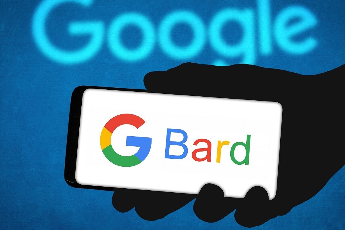 گوگل کماکان مشغول بهینه‌سازی چت‌بات «بارد» (Bard) است، چنان‌که در آخرین اقدام خود در حال کار روی افزونه‌هایی برای آن است تا امکان کار با سرویس‌های مختلف را فراهم کند و توانمندی‌های آن را افزایش دهد.