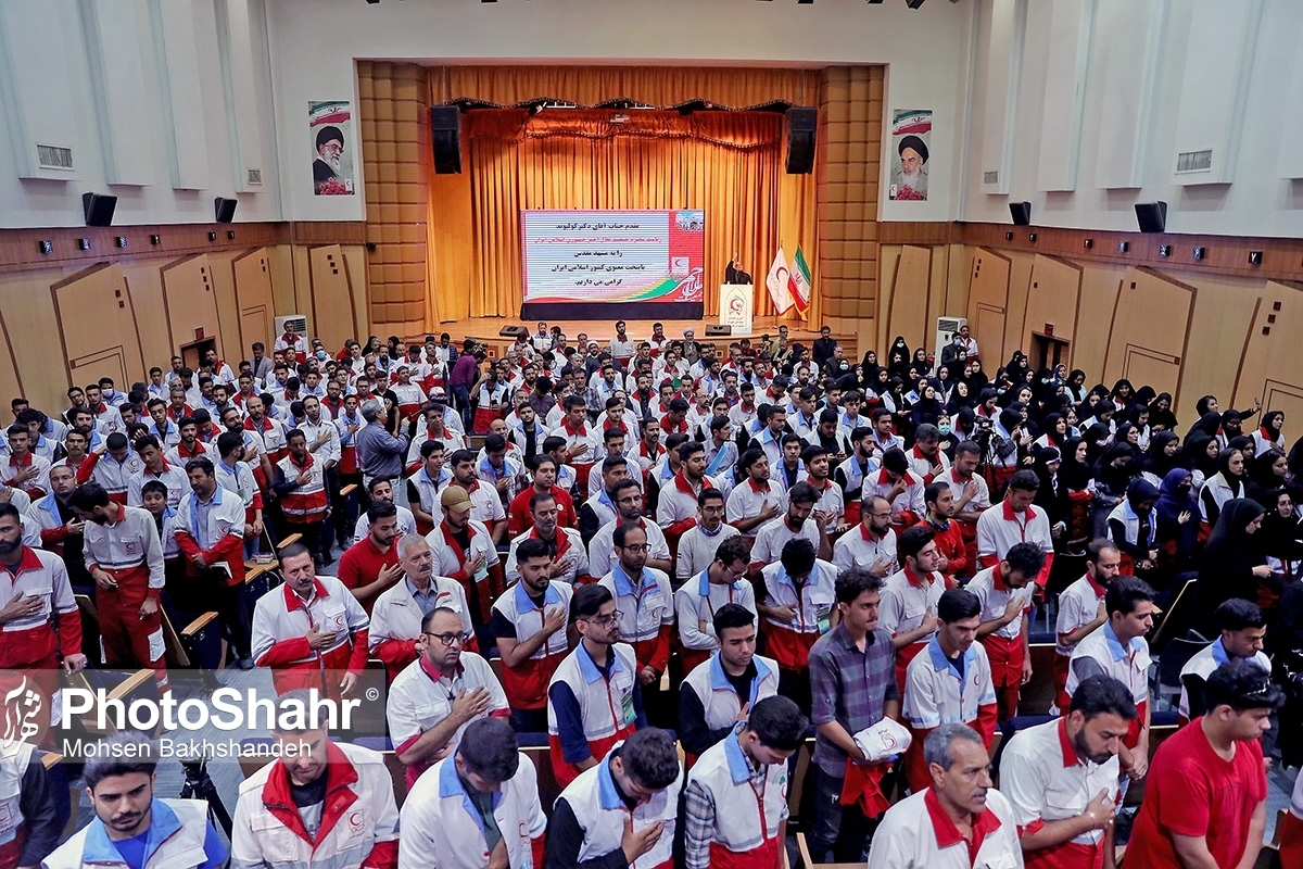 رئیس جمعیت هلال احمر گفت: پزشکان و دیگر اعضای داوطلب متخصص درمانی تحت نظر هلال احمر می‌توانند اقدام به آموزش کادر درمان عراق کنند.