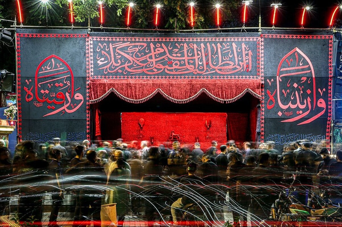 رئیس شورای هیئات مذهبی مشهد گفت: بیش از ۸۵۰ ایستگاه صلواتی در ایام محرم در مشهد فعالیت دارند، همچنین ۲۰۰ هیئت خانگی مراسم عزاداری خود را در صبح برگزار میکنند.