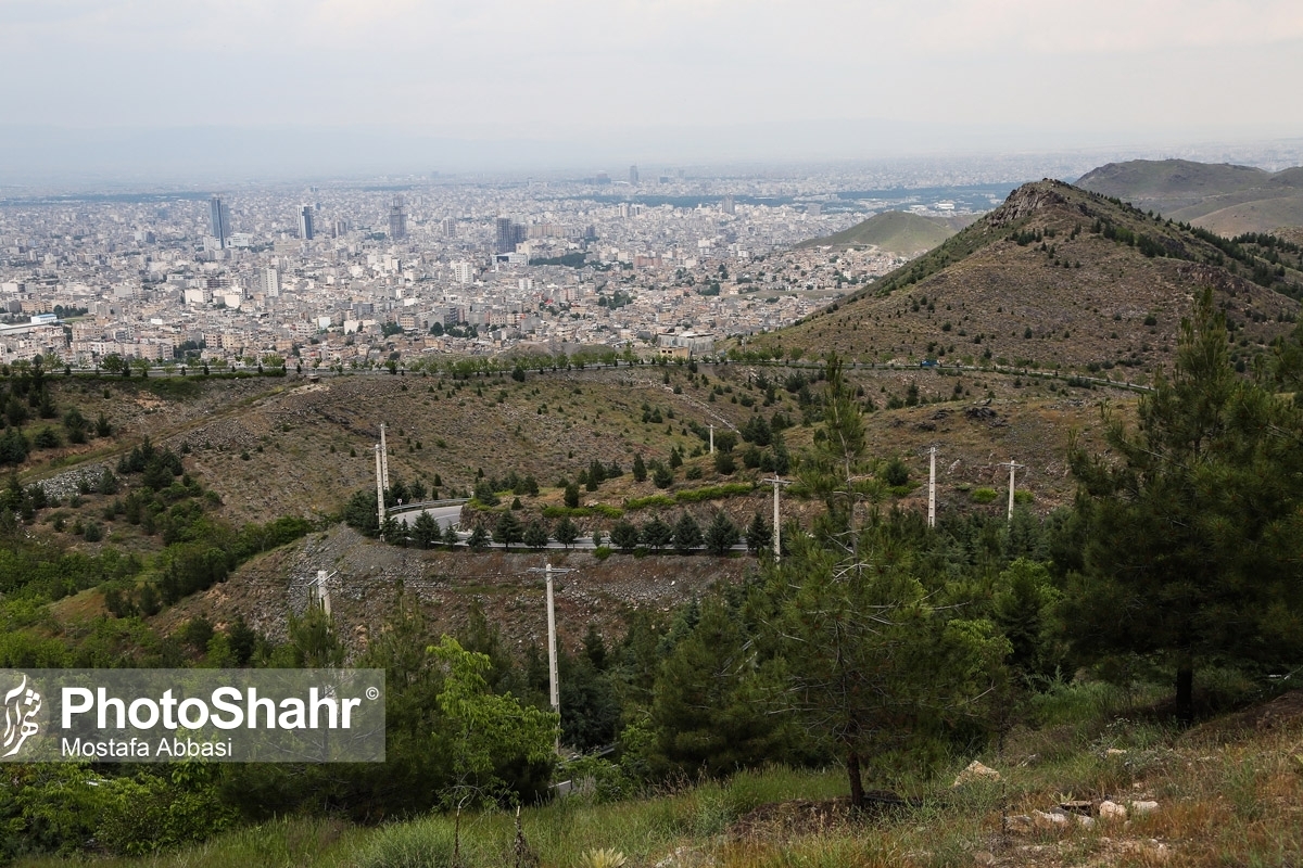 مدیر کل حفاظت محیط زیست خراسان رضوی گفت: کیفیت هوای کلانشهر مشهد در سومین روز تیر ماه ۱۴۰۲ در شرایط سالم برای تنفس شهروندان قرار دارد.