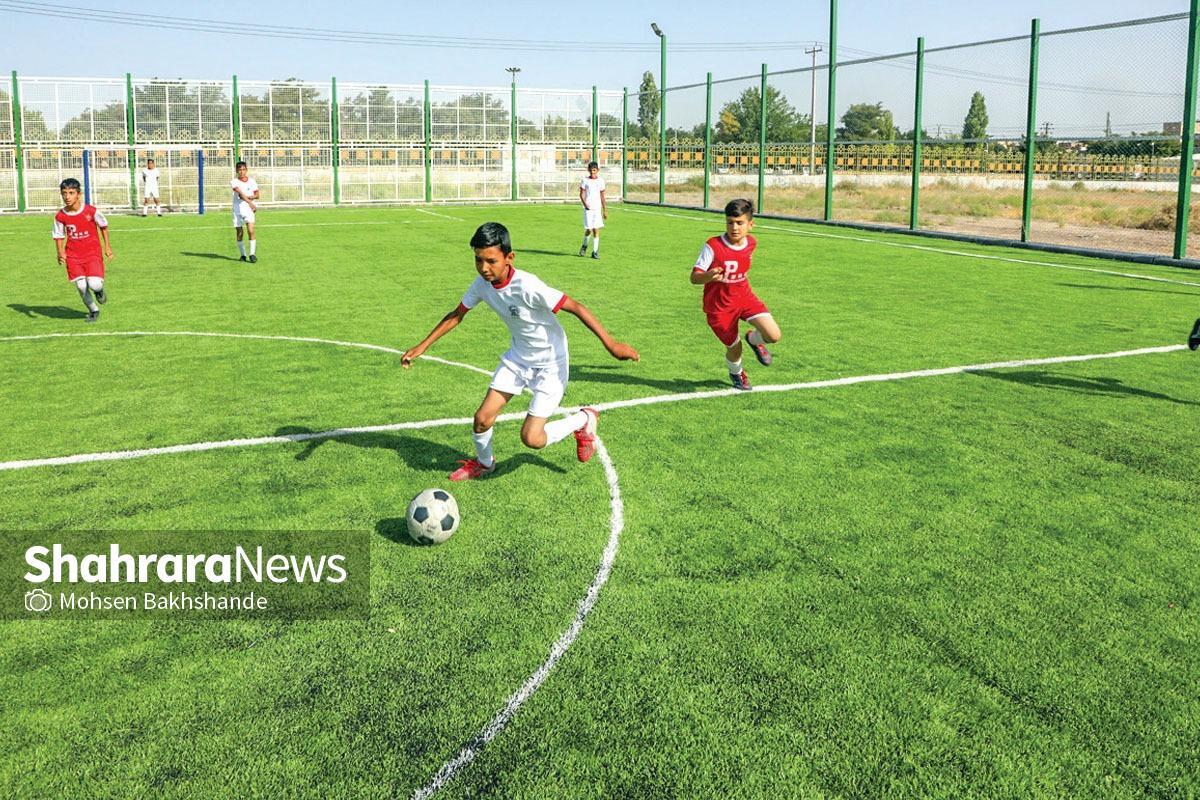 به‌بهانه شروع فصل تابستان و داغ شدن نام‌نویسی در مدارس فوتبال مشهد، نگاهی به الزمات یک مدرسه فوتبال استاندارد داریم.