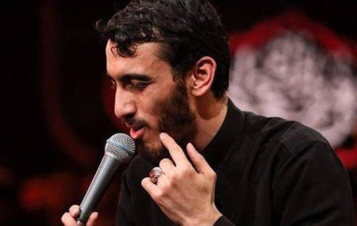 شعرخوانی زیبای مهدی رسولی با مداحان ترک زبان را ببینید.