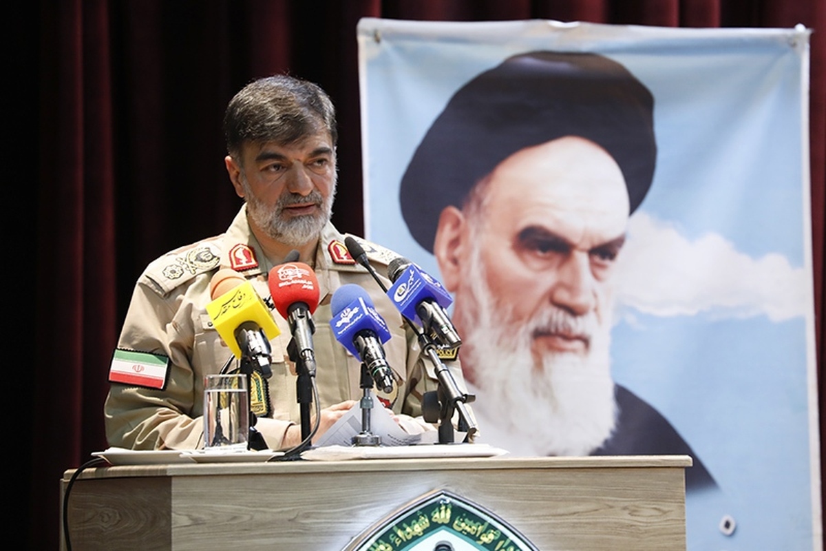 فرمانده کل انتظامی کشور روایتی از حمله اشرار مسلح به برجک مرزی و نحوه شهادت مرزبانان مطرح کرد.