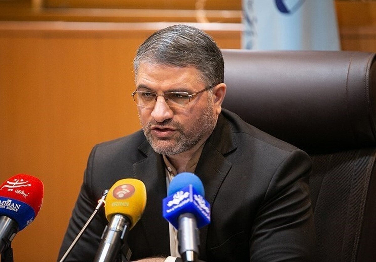رئیس سازمان پزشکی قانونی کشور با بیان اینکه ایران آماده صادرات محصولات تولید شده به کشور‌های دیگر از جمله آمریکا است، گفت: ما به آمریکا این پیام را می‌دهیم که اگر مردم آن کشور به کیت‌های ژنتیک پزشکی قانونی ایران نیاز دارند، می‌توانند درخواست خود را به مسئولان ایرانی مربوط ارائه دهند.