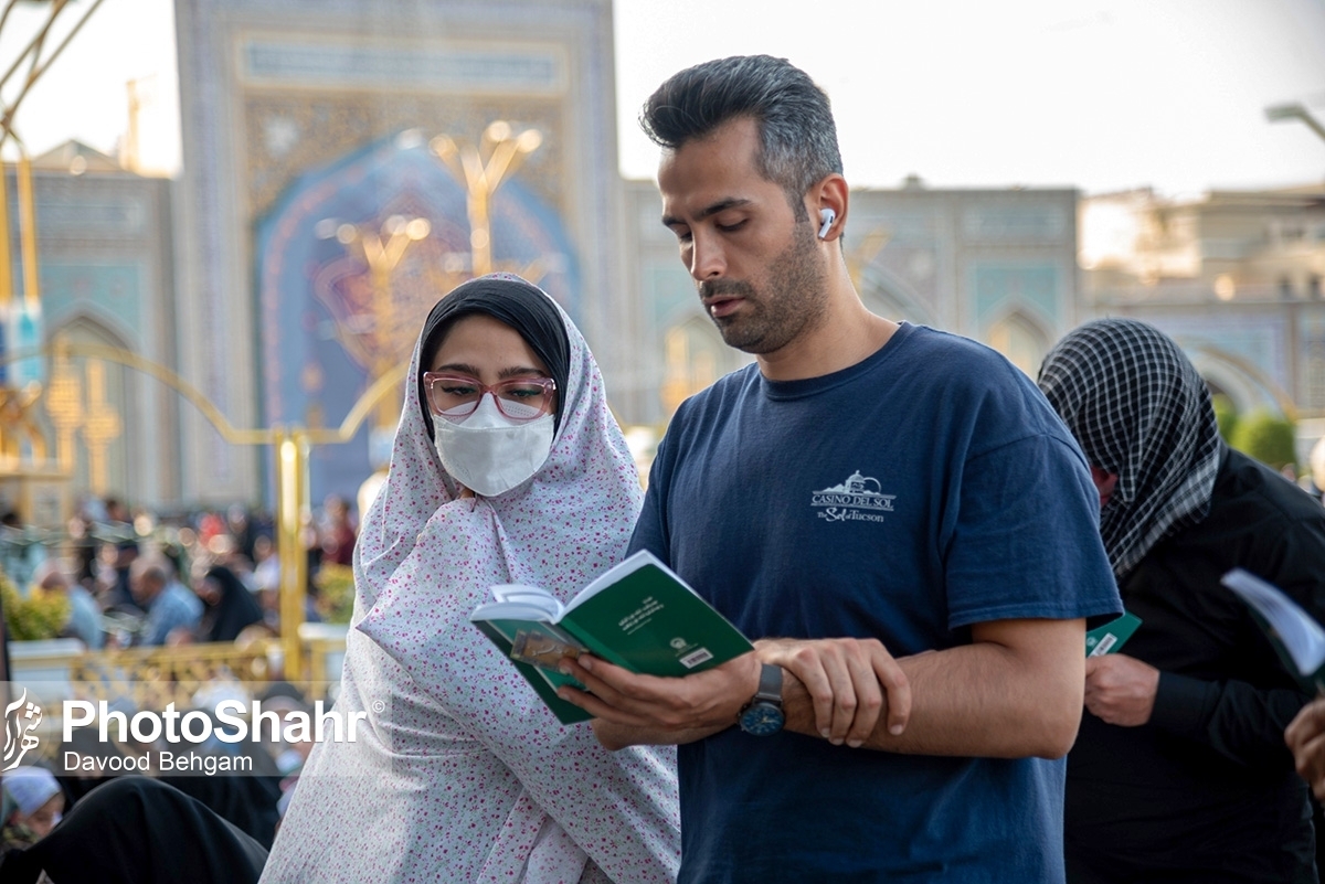 روز عرفه مصادف با روز نهم ذیحجه در تقویم اسلامی است و یکی از مقدس‌ترین روزها در تقویم اسلامی است که روز بعد از آن، عید سعید قربان است.