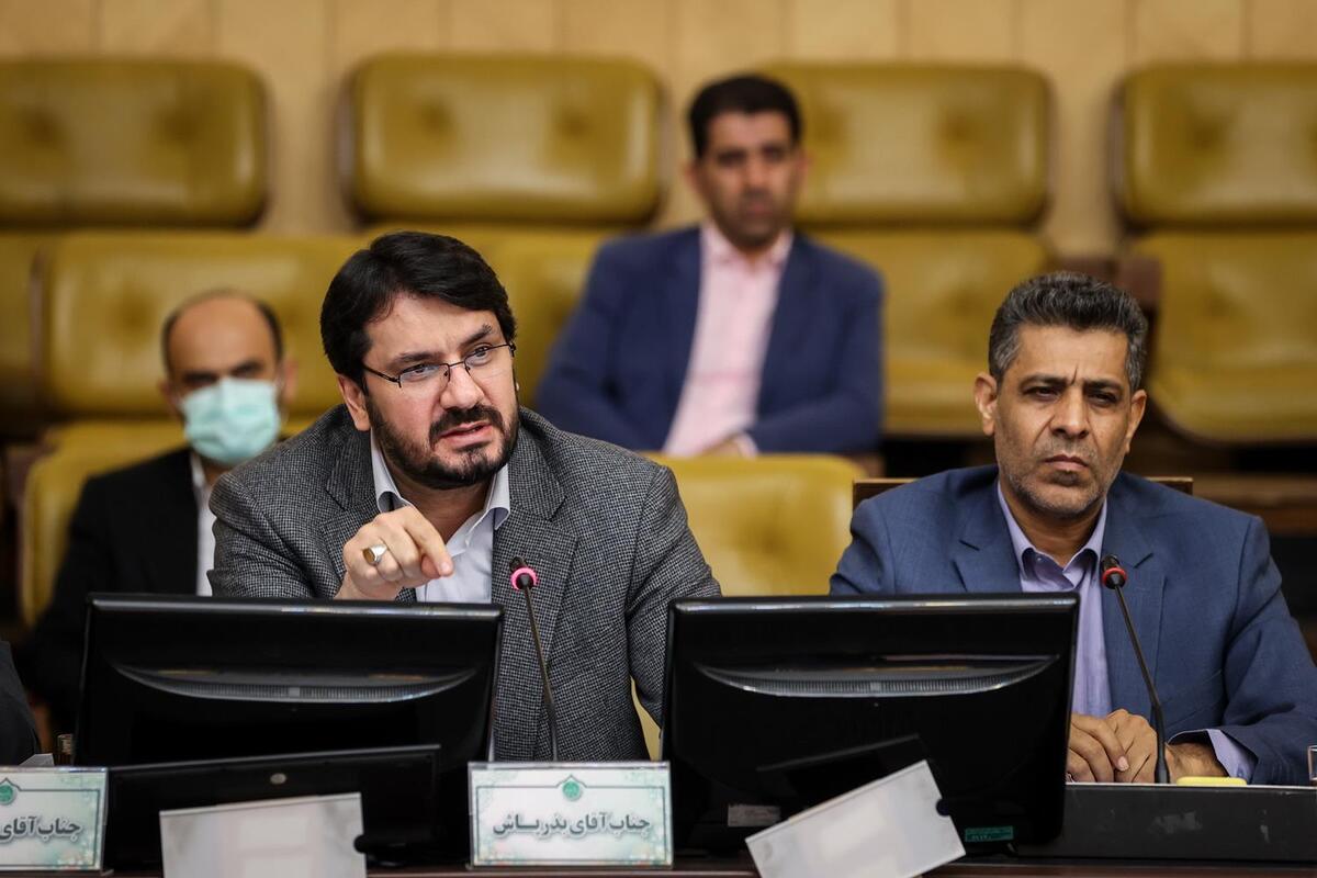 وزیر راه: همه استان‌ها در سواحل جنوبی صاحب شهرک‌های مسکونی می‌شوند 